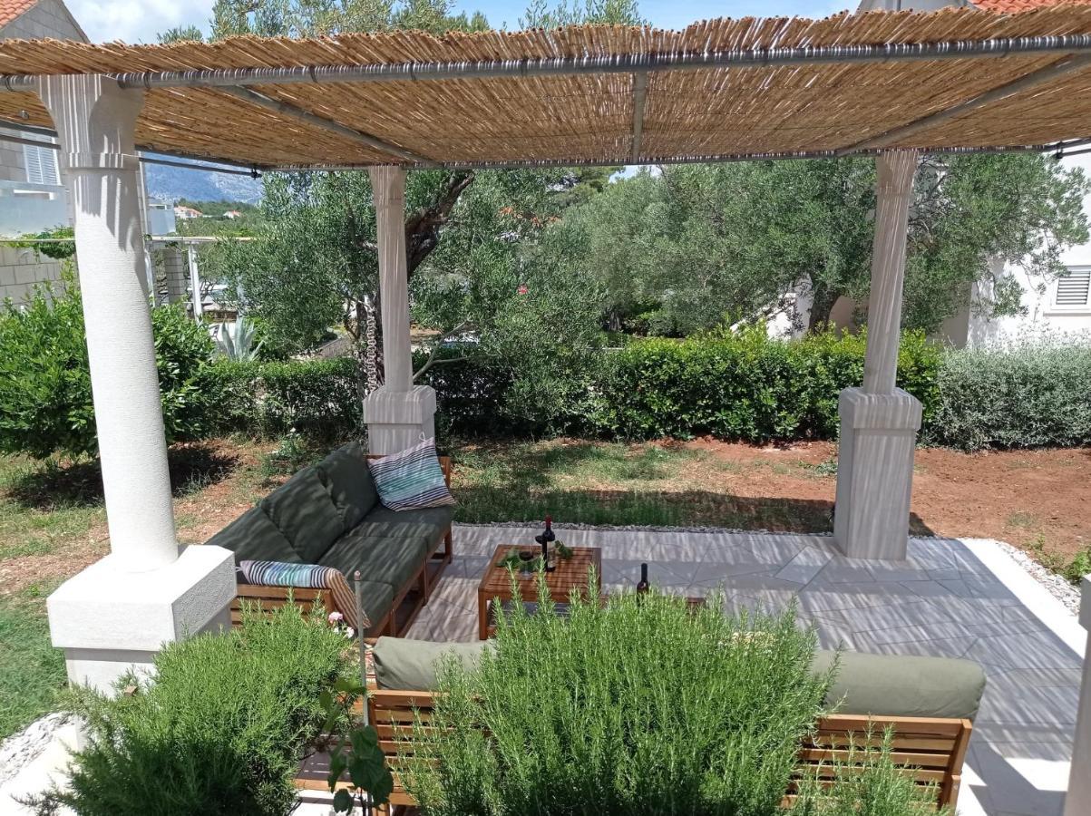 My Mediterranean Villa With Huge Garden And Own Parking Lumbarda Zewnętrze zdjęcie